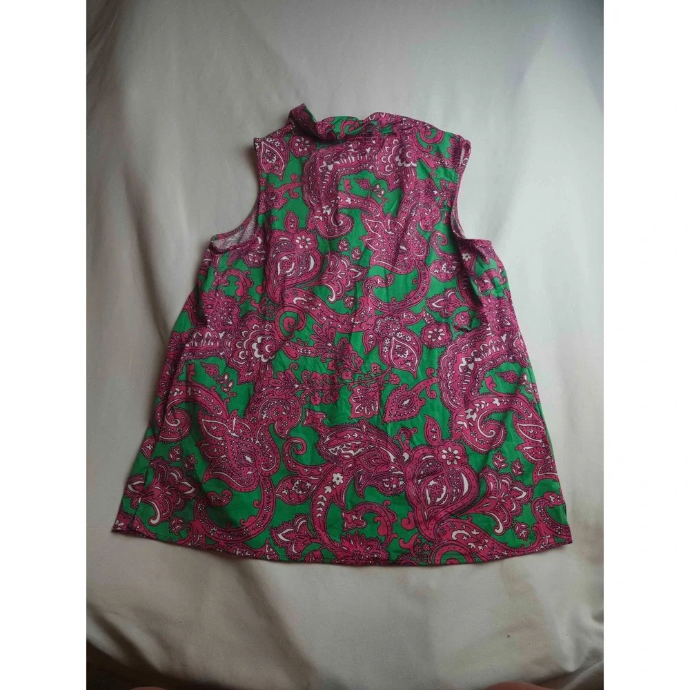 Crown & Ivy Top Womens L Green Pink Paisley Country Club Summer Resortwear